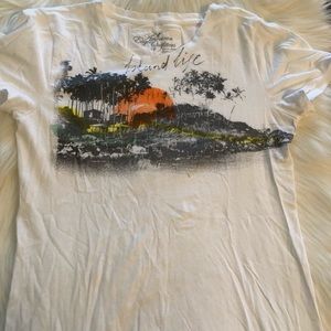 American Eagle “Island Life” Tee